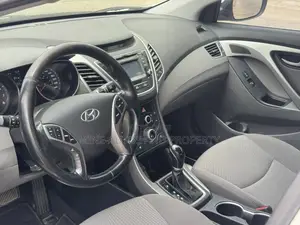 Hyundai Elantra 2015 White