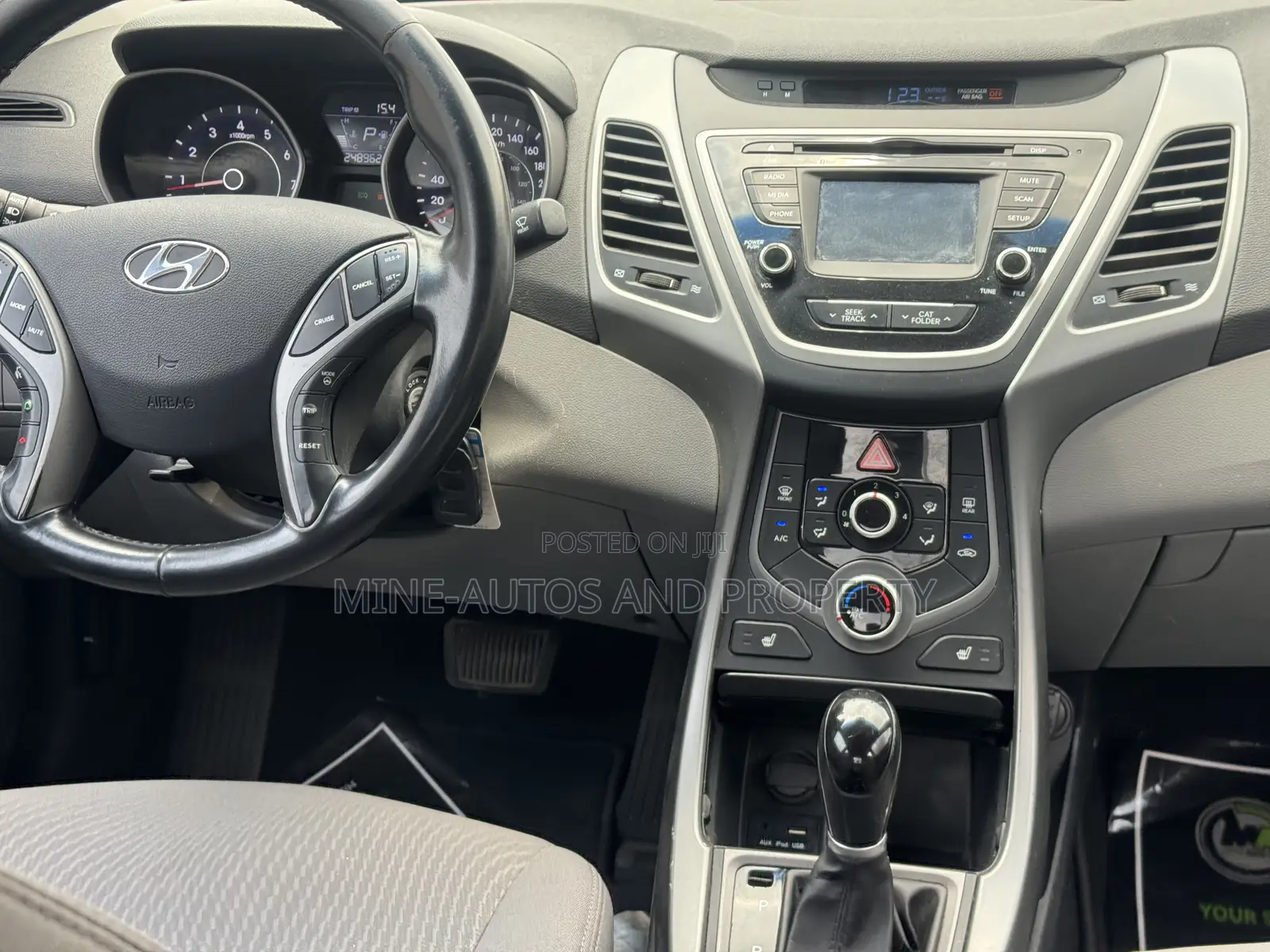 Hyundai Elantra 2015 White