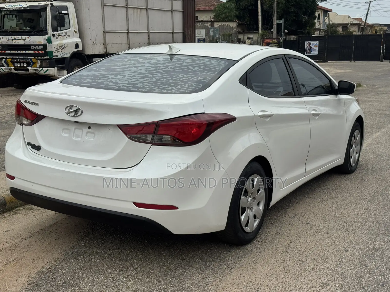 Hyundai Elantra 2015 White