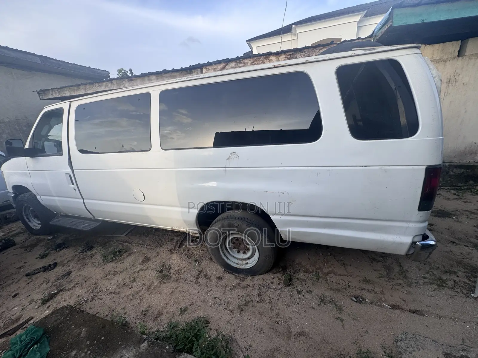 Ford E350 2010 White