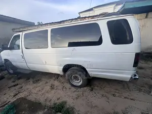 Ford E350 2010 White
