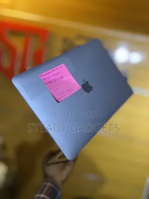 Laptop Apple MacBook Pro 2020 16GB Apple M1 SSD 512GB