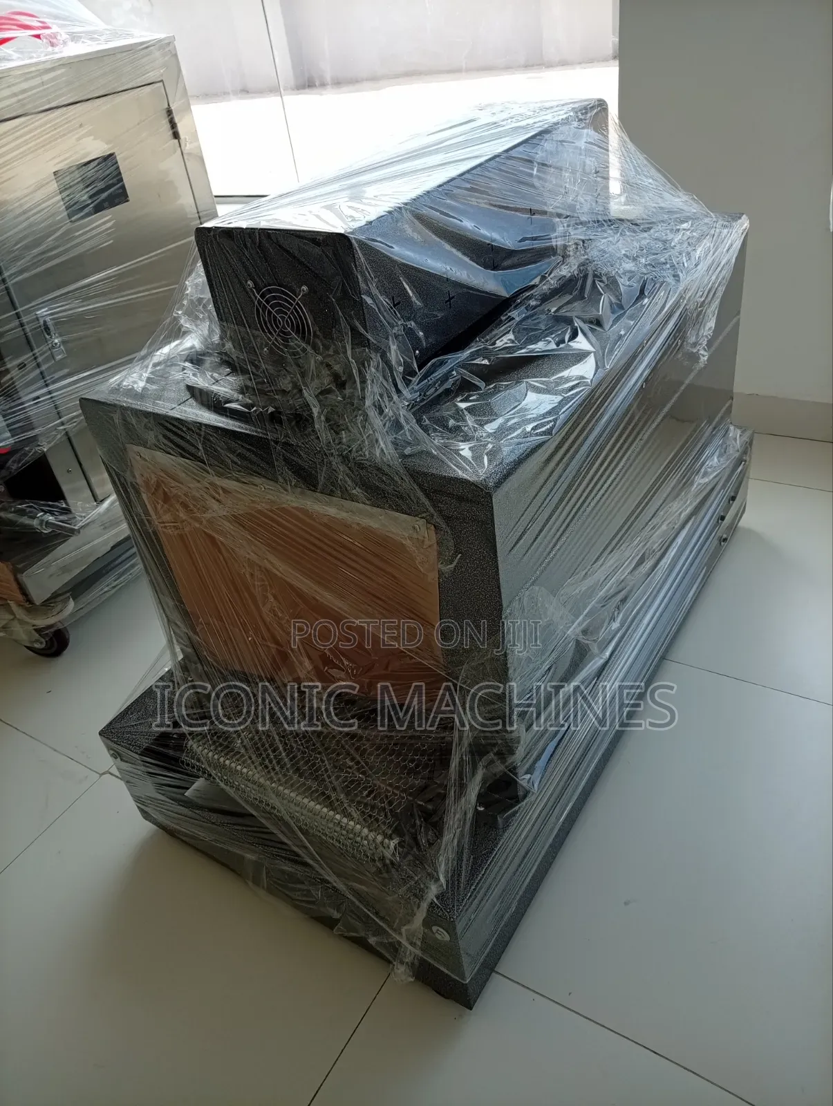 Tabletop Shrink-Wrapping Machine