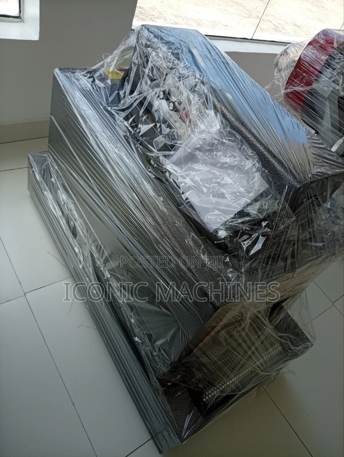 Tabletop Shrink-Wrapping Machine