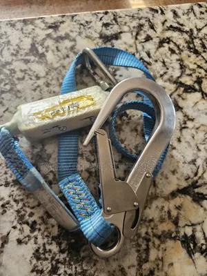 Fall Arrest Safety Lanyard With Shock Absorber & Hook