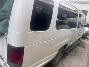 Ford E350 2010 White