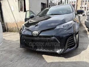 Toyota Corolla SE Special Edition 4dr Sedan (1.8L 4cyl CVT) 2017 Gray