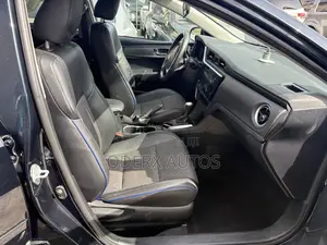 Toyota Corolla SE Special Edition 4dr Sedan (1.8L 4cyl CVT) 2017 Gray