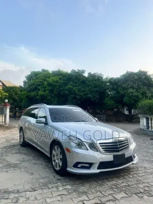 Mercedes-Benz E350 Base 4Matic Wagon AWD (3.5L 6cyl 7A) 2013 Gray