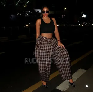 Solid Barrel Checkered Plaid Pant