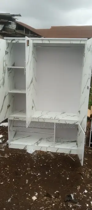 Wardrobe (4by6ft)