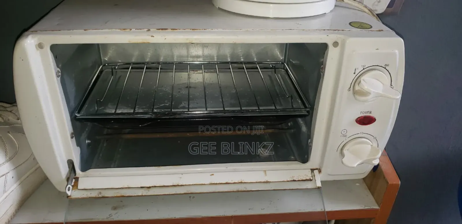 Microwave and Grill for Immediate Pickup