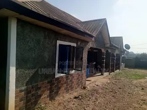 2bdrm Block of Flats in Phase 2 / Jikwoyi for sale