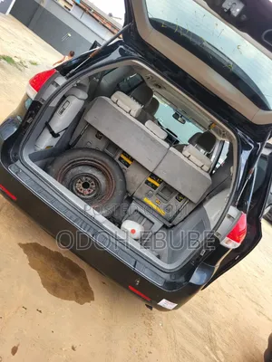 Toyota Sienna 2011 Black