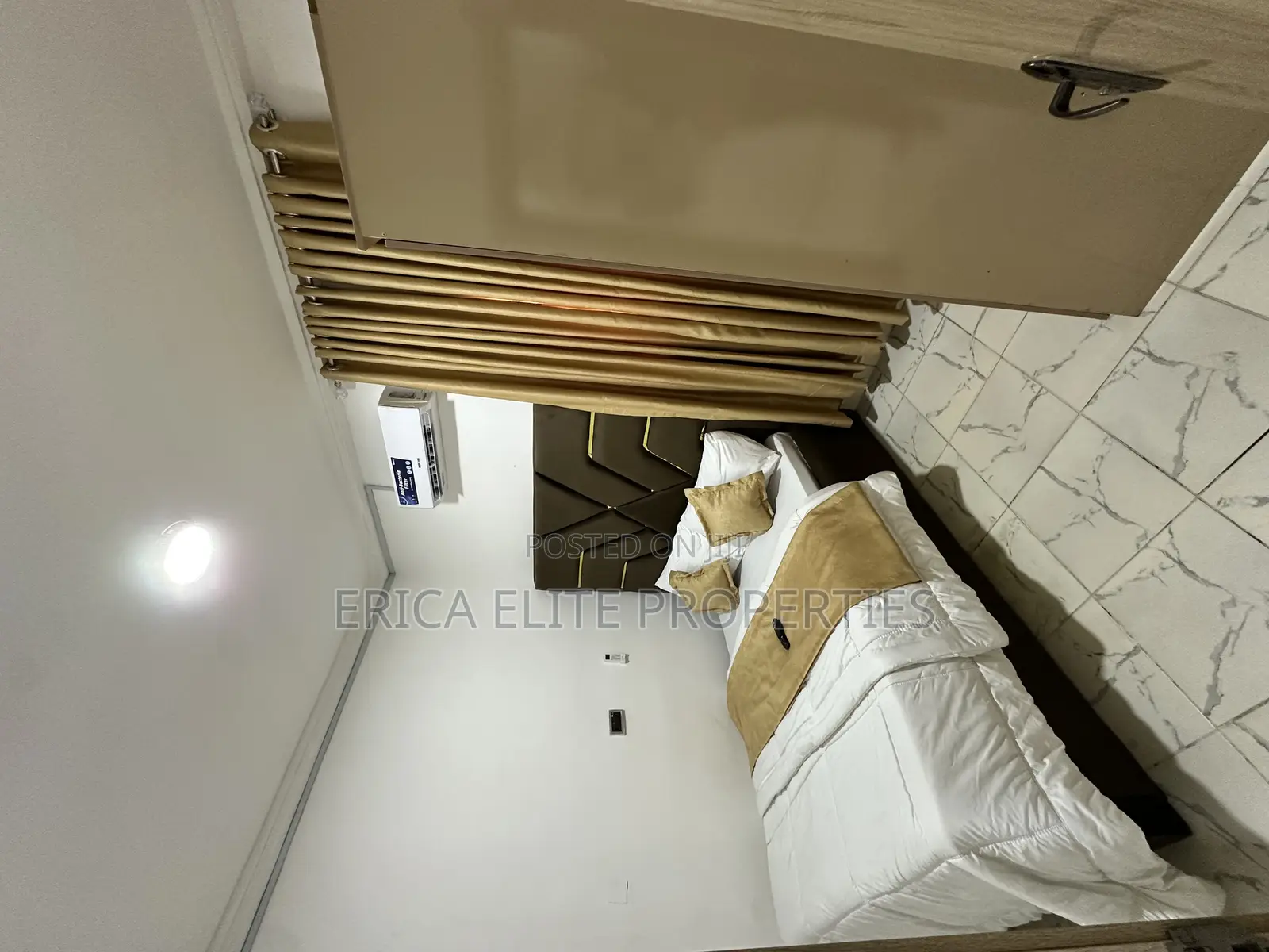 2/3 Bedroom Apartment