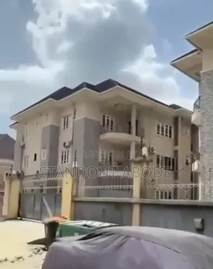 3bdrm Block of Flats in Good Location, Mende for sale