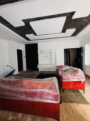 2bdrm Block of Flats in Oral, Ikota for sale