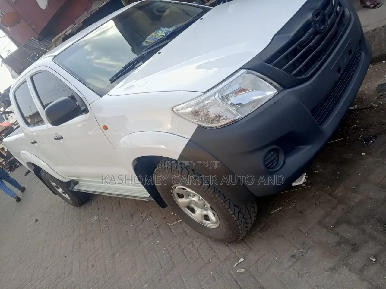 Toyota Hilux 2012 White