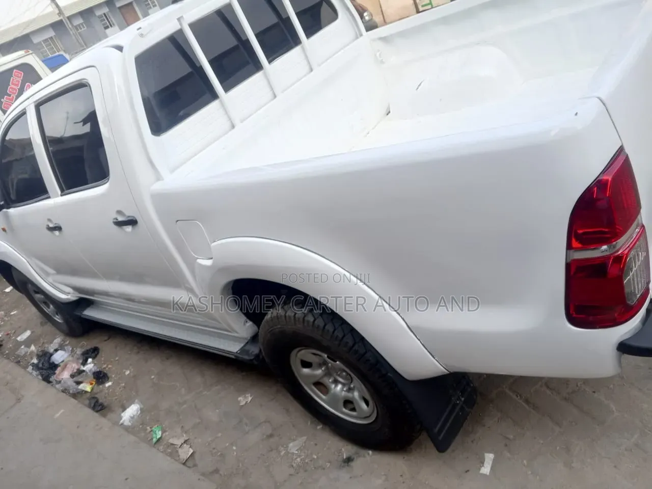 Toyota Hilux 2012 White