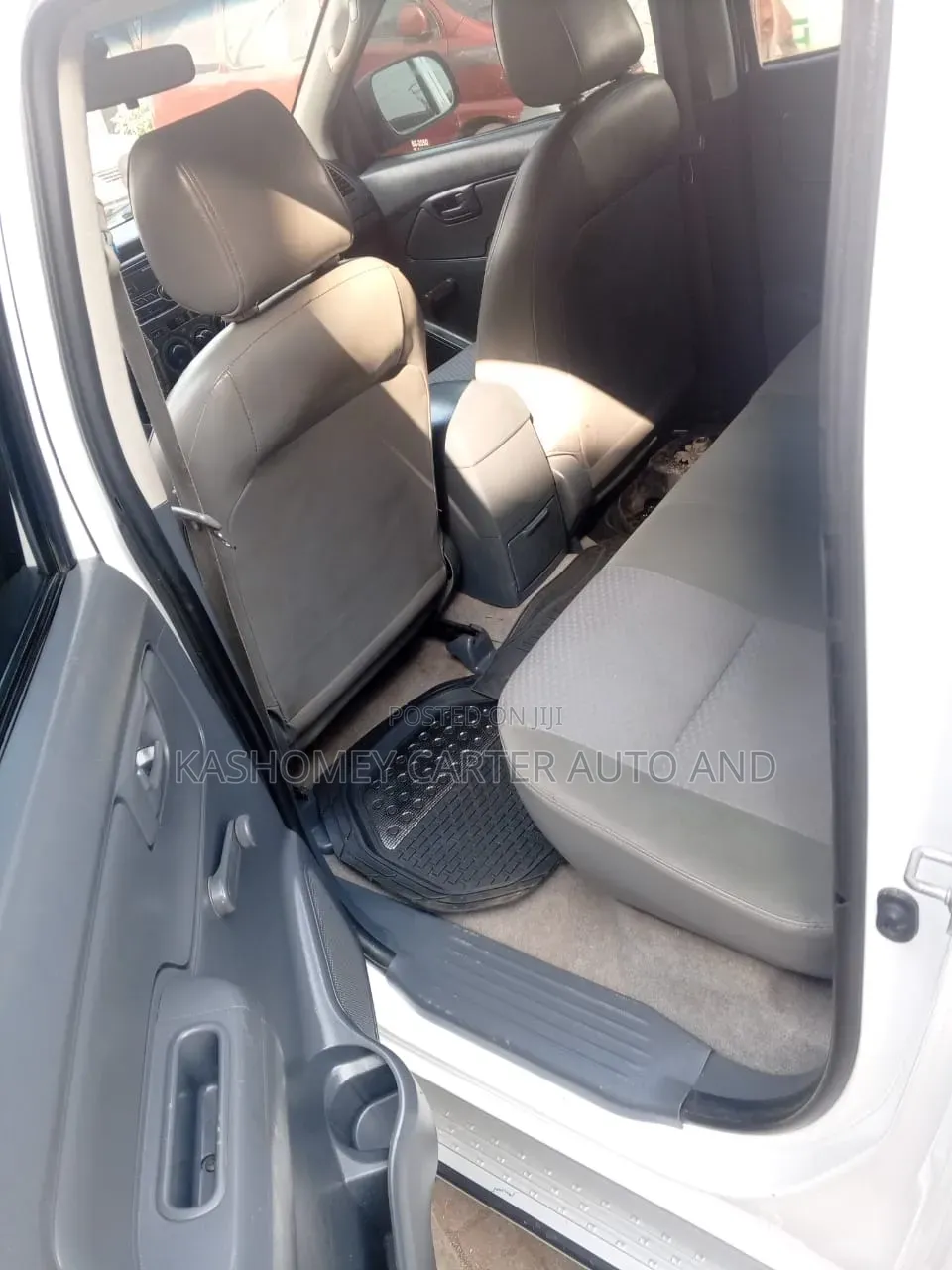 Toyota Hilux 2012 White