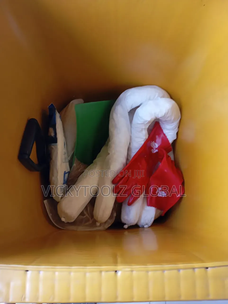 Emergency Oil Spill Kits