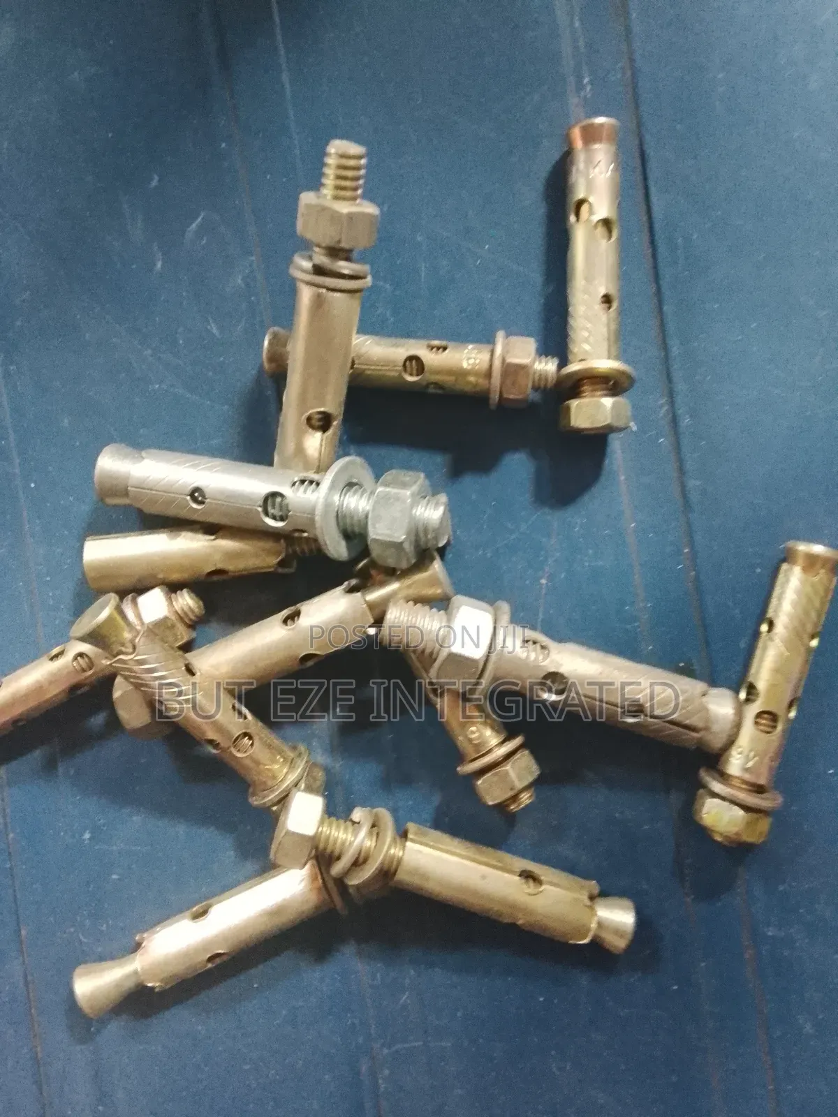 Fischer Bolts and Nut Thread