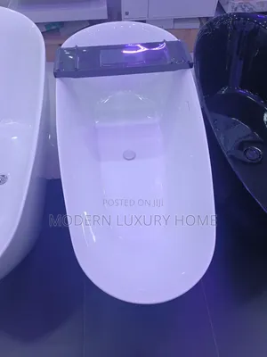 Bathtub White Color