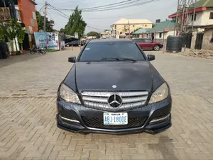 Mercedes-Benz C300 2011 Gray