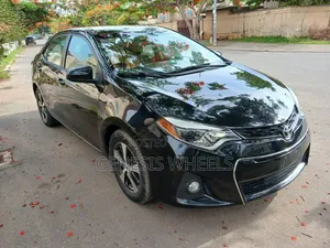 Toyota Corolla LE Premium 4dr Sedan (1.8L 4cyl CVT) 2014 Black