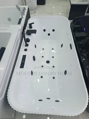 Luxury Jacuzzi With Bluetooth and Complete Mixer Tap