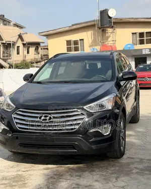 Hyundai Santa Fe 2016 Black