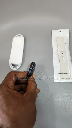 Clean Apple Watch: Series 8 45mm