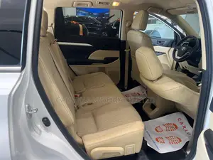 Toyota Highlander Limited Platinum V6 4x2 (3.5L 6cyl 6A) 2016 White