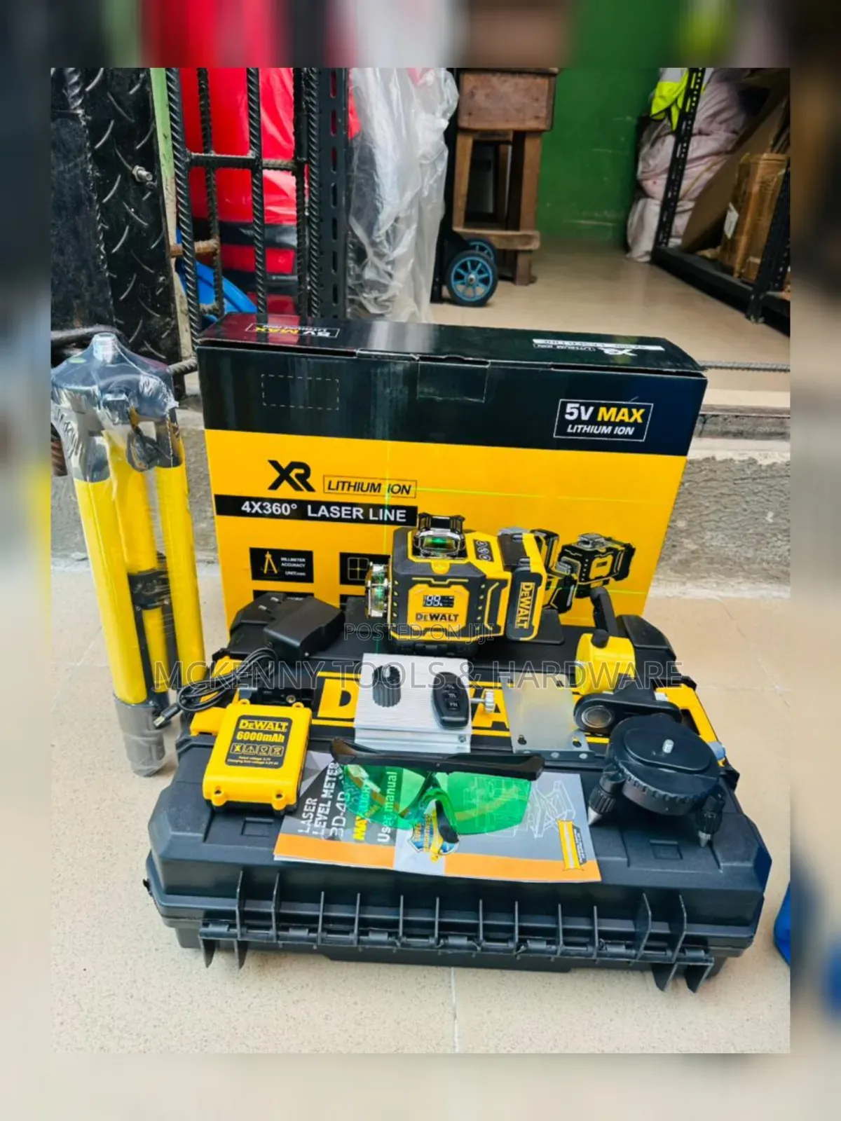 Dewalt 4d 16-Line Green Laser Level Kit,