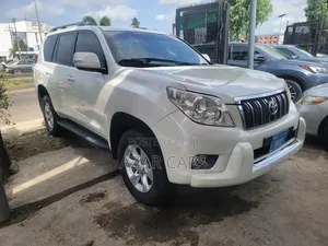 Toyota Land Cruiser Prado 4.0 Petrol TX-L 2010 White