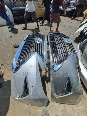 Complete Front Bumper Es 350 2018 Model