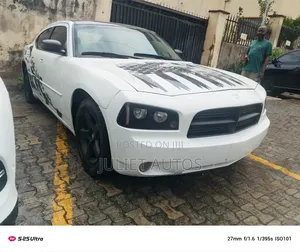 Dodge Challenger SRT8 2008 Gold