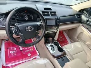 Toyota Camry XLE V6 4dr Sedan (3.5L 6cyl 6A) 2013 Black