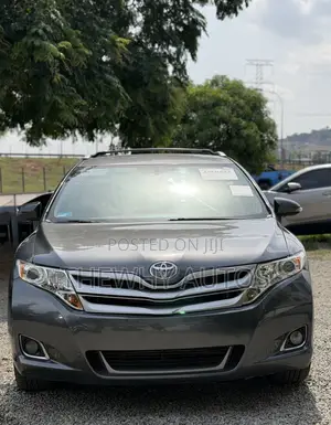 Toyota Venza LE 4dr Wagon AWD (2.7L 4cyl 6A) 2015 Gray
