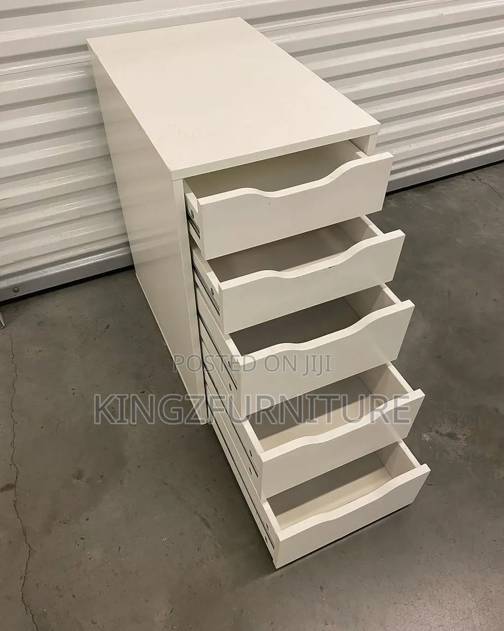 Minimalist Drawer Storage