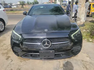 Mercedes-Benz E300 2021 Black