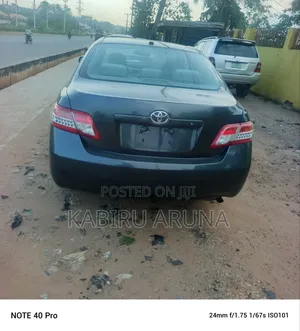 Toyota Camry 2010 Gray
