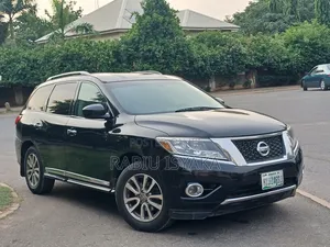 Nissan Pathfinder 2014 Black