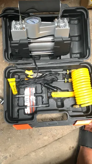 Car Tyre Pump/Tyre Inflator