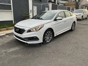 Hyundai Sonata SE 2016 White