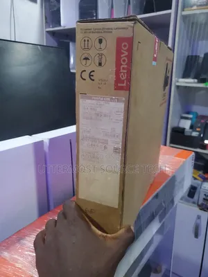 New Laptop Lenovo ThinkPad X390 16GB Intel Core i7 SSD 256GB