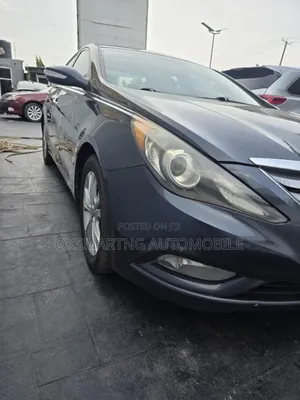 Hyundai Sonata Limited Sedan FWD (2.4L 4cyl 6A) 2011 Blue