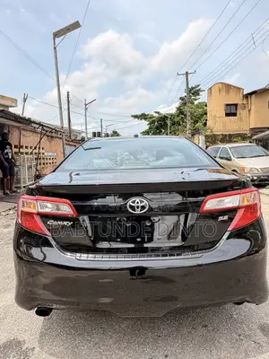 Toyota Camry SE 4dr Sedan w/Prod. End 11/13 (3.5L 6cyl 6A) 2014 Black