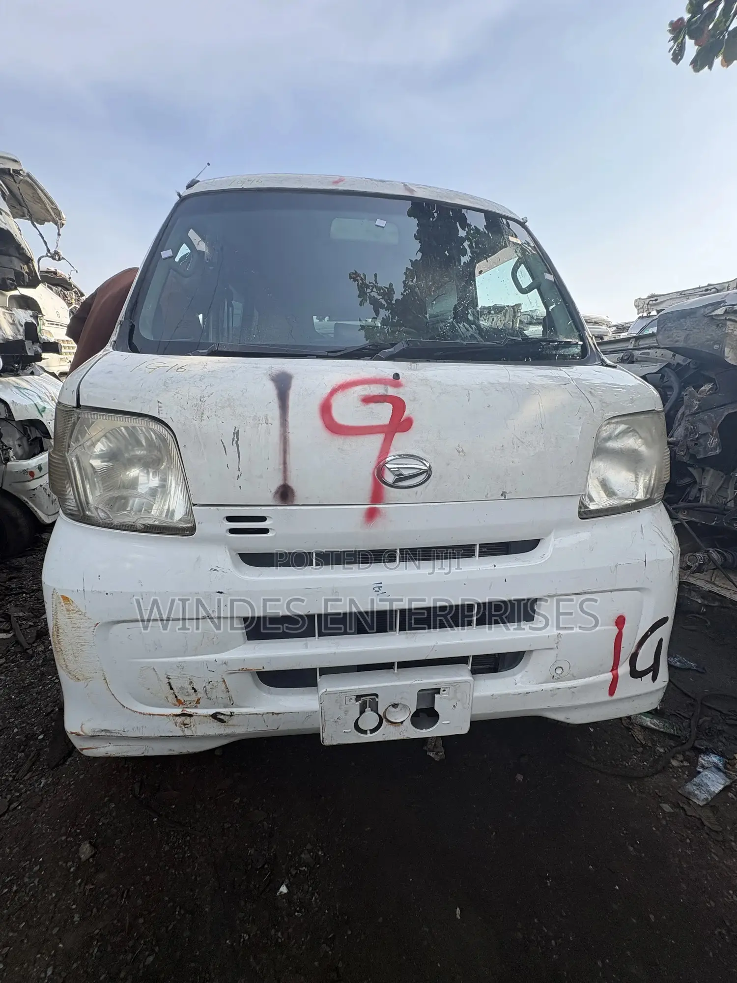 Daihatsu Hijet 2012 White