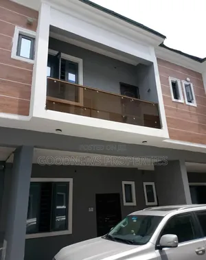 4bdrm Duplex in Harris Drives Vgc for sale